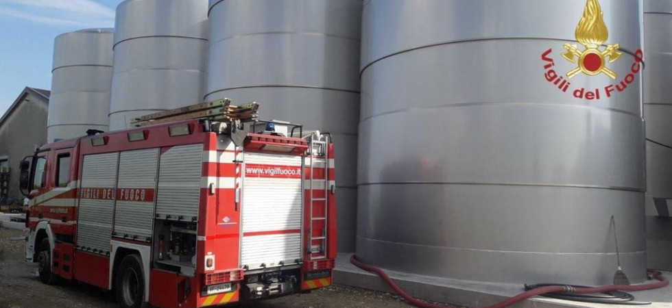 Tragedia in una cantina, un uomo cade e muore dentro a un silos